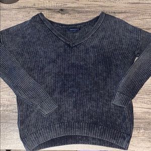 American Eagle v neck Sweater